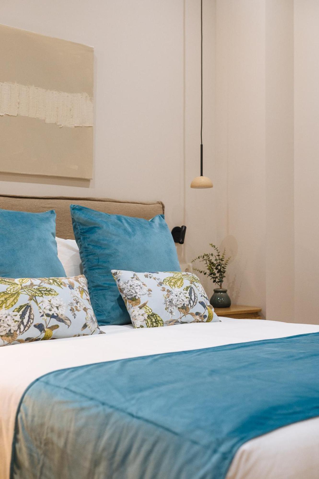 New Hostly Alameda Apartments Sevilla Bagian luar foto