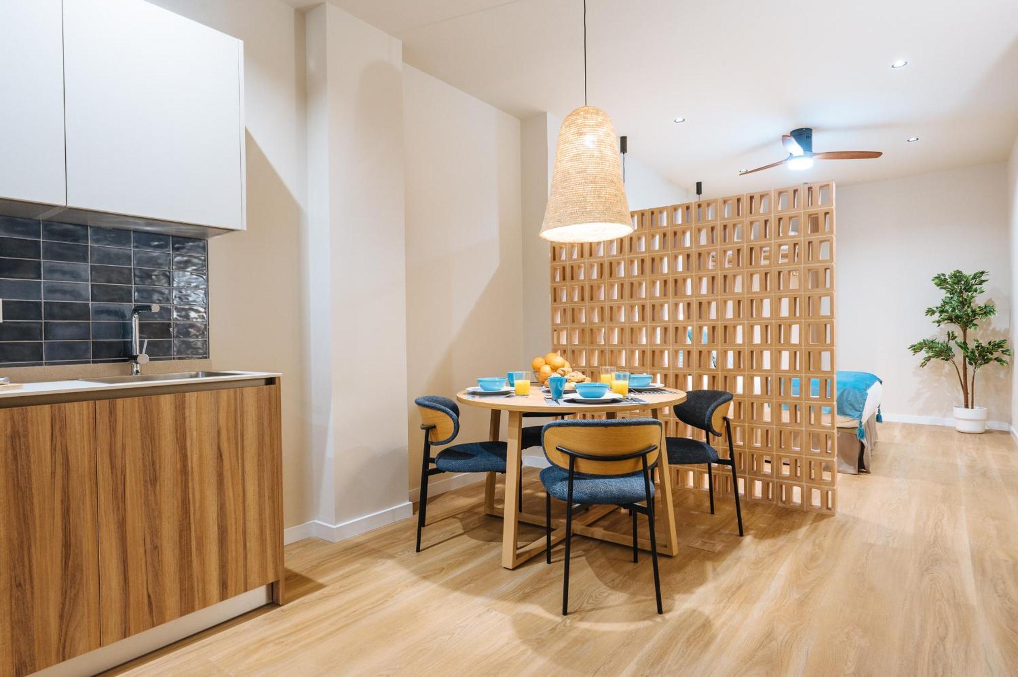 New Hostly Alameda Apartments Sevilla Bagian luar foto