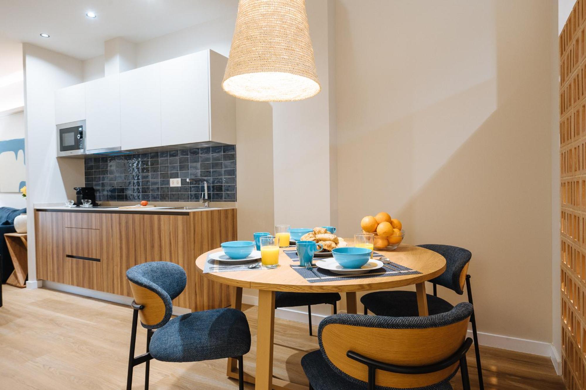 New Hostly Alameda Apartments Sevilla Bagian luar foto